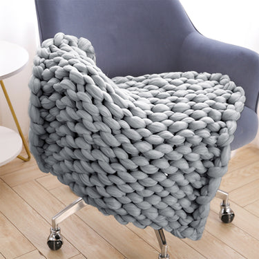 Chunky Knit Throw Blanket – Handwoven Decorative Soft Blanket for Bed or Sofa