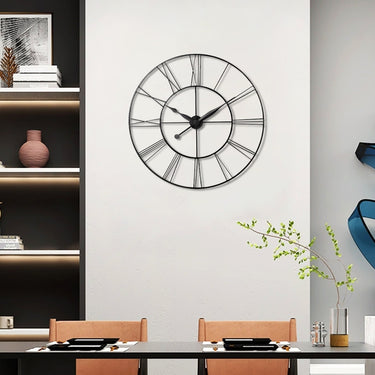 Large Vintage Metal Wall Clock – Silent Round Clock with Roman Numerals
