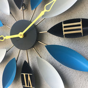Leaf-Shaped Novelty Large Silent Metal Wall Clock