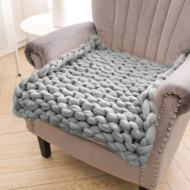 Chunky Knit Throw Blanket – Handwoven Decorative Soft Blanket for Bed or Sofa